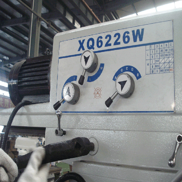 Universal Milling Machine XQ6226W